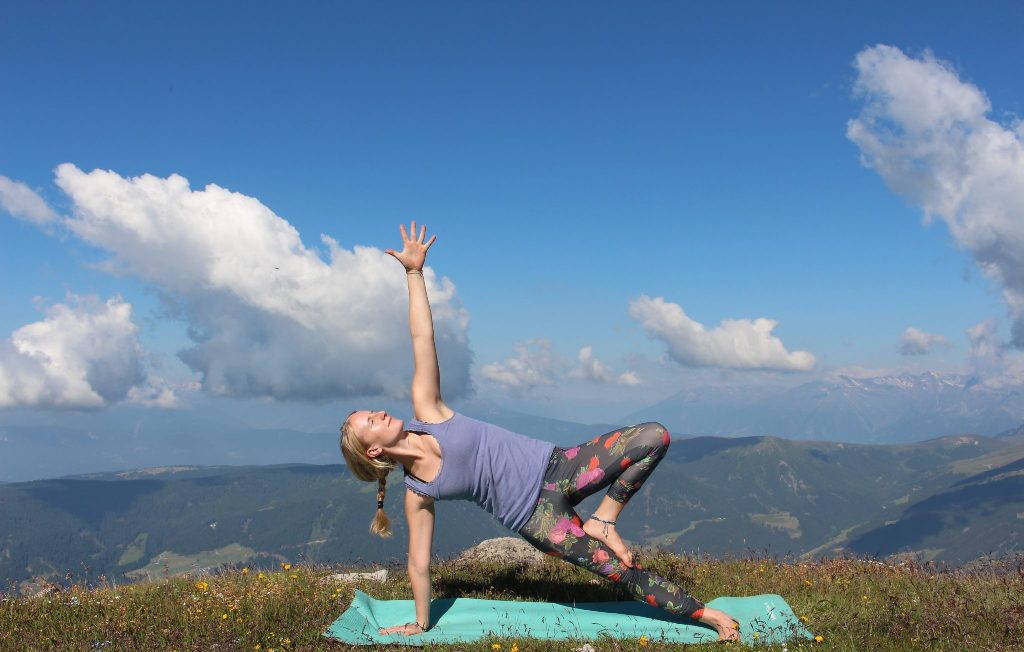 yoga and climbing, climb-om.com